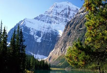 开云-kaiyun：攀岩：峭壁上的芭蕾.